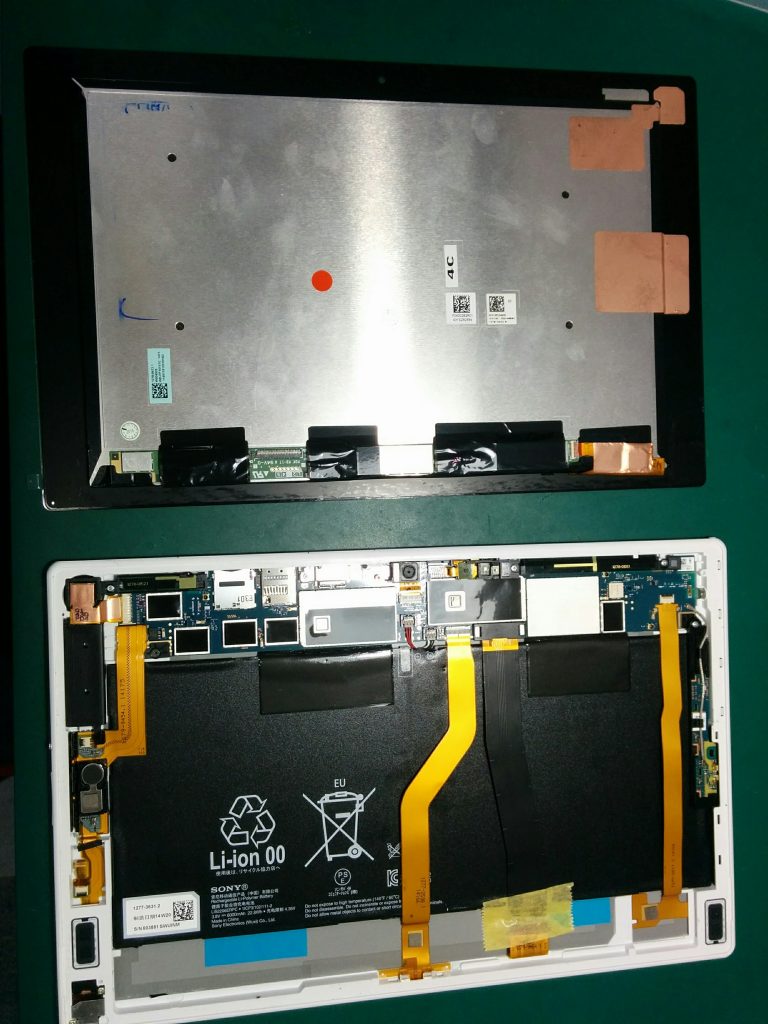 Xperia Z2 tablet分解画像