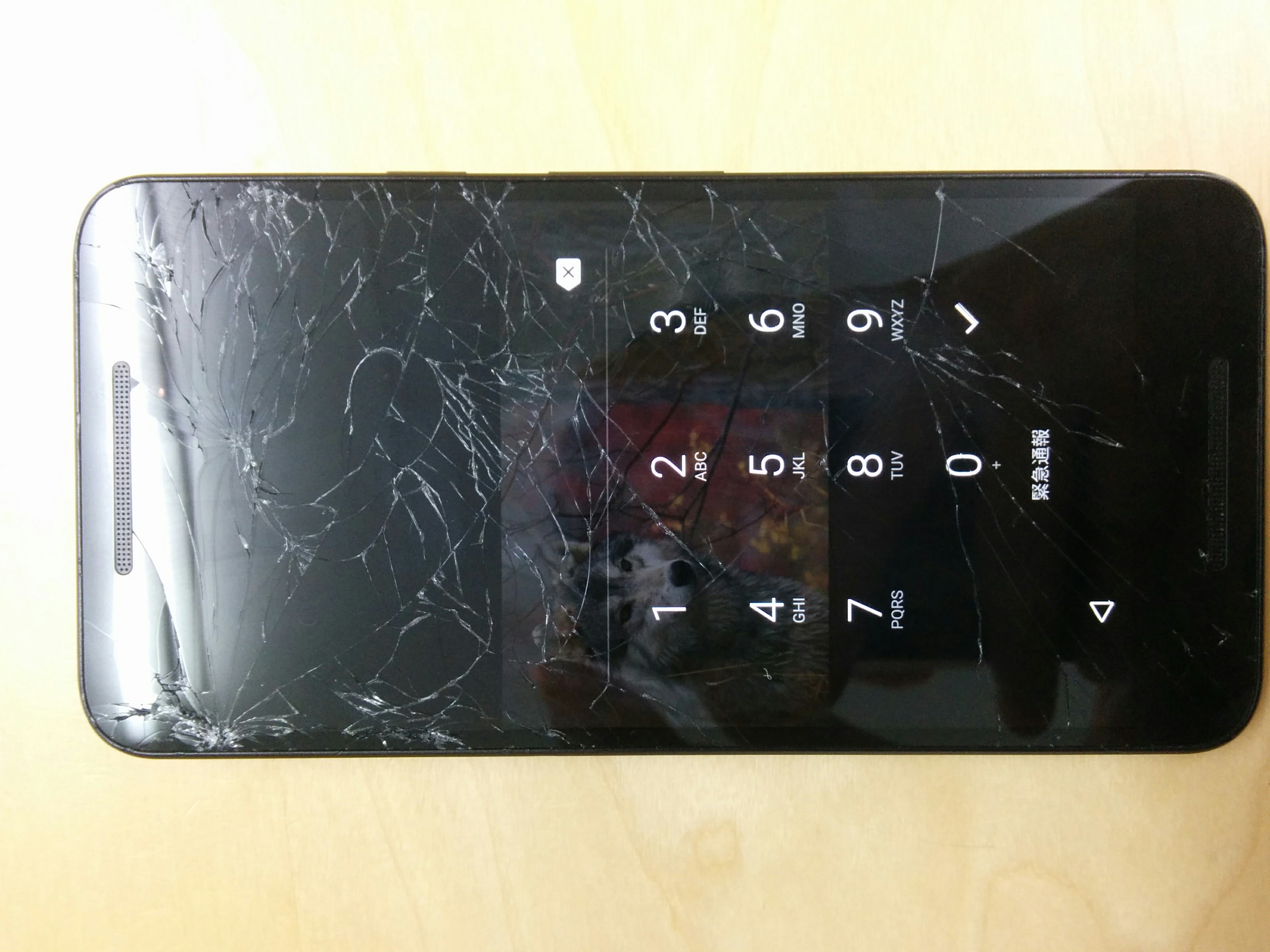 Nexus5x画面割れ修理依頼品